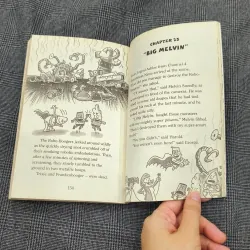 (Ngoại văn) Captain Underpants and the Big, Bad Battle of the Bionic Booger Boy (Part 2) 1035880