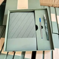 Bộ sổ quà tặng bao gồm hộp 1005682