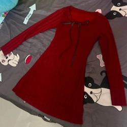 E thanh lý dọn tủ quần áo váy mới từ 80-95% siu xinhh, mn ủnh hộ e nhé❤️❤️ 500400