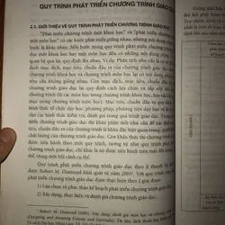 Phát triển và quản lí chương trình giáo dục 599025