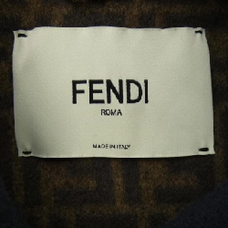 Áo khoác FENDI 636568