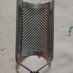 Dụng cụ bào gừng inox tay cầm chống trượt 735502