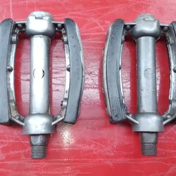 ĐÔI BÀN ĐẠP XE ĐẠP CỔ XƯA BẰNG HỢP KIM NHÔM SIÊU BỀN ...