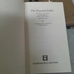THE ESSENTIAL KAFKA - FRANZ KAFKA 1005670