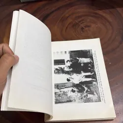 II Tập Kỷ Yếu: Hội Liên Hiệp Văn Học Nghệ Thuật Thành Phố Đà Nẵng (1978 - 2003) 998120