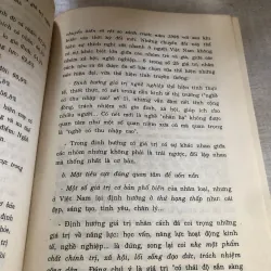 Vấn đề con người trong sự nghiệp công nghiệp hoá, hiện đại hoá 780967