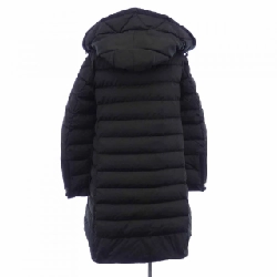 Áo khoác lông vũ MONCLER 641904
