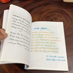 II Tựa Sách: Quảng Trị • Đà Nẵng Là… - Nhiều Tác Giả 999236