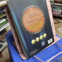 	MẬT MÃ PHÙ THỦY  Tác giả: Deborah Harkness. 974879