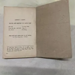 NGƯỜI NÓI CHUYỆN VỚI ĐỘNG VẬT 738996