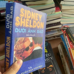 Dưới ánh sao - Sidney Sheldon