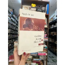 Gia đình, bạn bè và đất nước - Nguyễn Thị Bình 693364