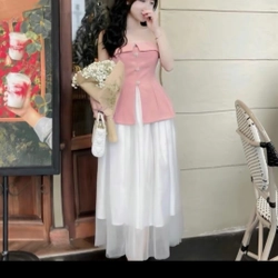 Set đồ tiểu thư áo cup ngực form peplum đính cúc ngọc mix chân váy ren trắng 316560
