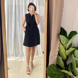 Đầm đen công sở vạt chéo 9321