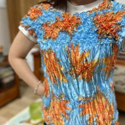 Áo khoác nữ Chanel họa tiết chữ thập đỏ xanh lớn size M 689489