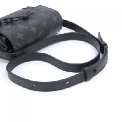 Túi đeo vai Louis Vuitton Monogram Eclipse Steamer Wearable Wallet M81783 - Hàng hiệu Chính hãng 767261