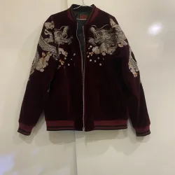 Sukajan , mới mặc 2 lần , nhung đỏ , thêu rồng , không lỗi lầm  750104