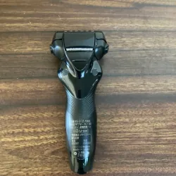 Máy cạo râu Panasonic ES-ST25 .Điện 100-240v 594603