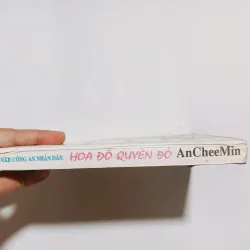 Hoa Đỗ Quyên Đỏ - Anchee Min
Giải thưởng Văn Học Carl Sandburg 785128