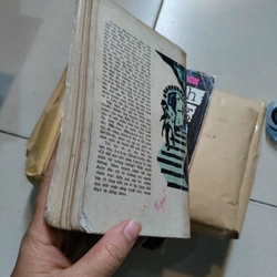 Bộ 2 tập  ( mười bảy khoảnh khắc mùa xuân ( t1)+ mệnh lệnh phải sống (t2).  462941
