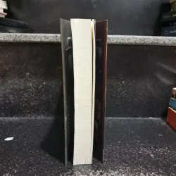 Theo em vào bóng đêm 1006061