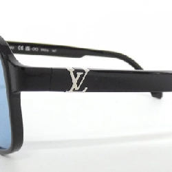 Kính mát Louis Vuitton LV Hit Pilot Z2898U 624638