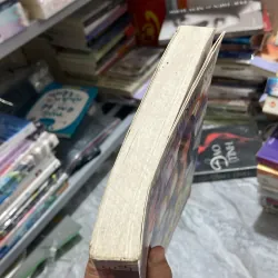 Tín đồ shopping oanh tạc Manhattan - Sophie Kinsella 970797