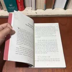 II Tủ Sách Quý Cô: Đừng Chỉ Đẹp Mà Không Hiểu Chuyện - Mai Tử - 2019 756769