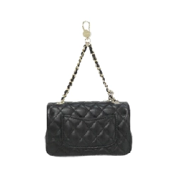 Túi charm AP4760 của Chanel 623992