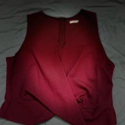 Áo kiểu xoắn eo đỏ size M-L nhỏ 463353