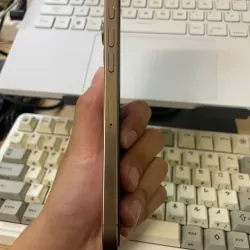 Điện thoại iPhone 16 Pro Max 256GB chính hãng màu vàng hình chữ nhật 589801