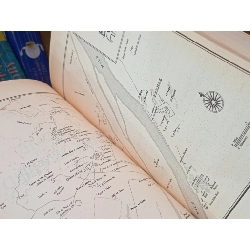 Tomb of the Golden Bird - Elizabeth Peters 509843