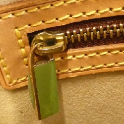 Túi xách vai Louis Vuitton Monogram Looping MM M51146 608860