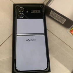 Điện thoại 4 sim 4 sóng