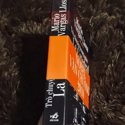 Trò chuyện trong quán La Catedral 716896