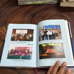 II Tựa Sách: Từ Tinh Thần Nhân Văn Đến Trường Đại Học Hạnh Phúc - Lê Công Cơ - 2023 998085