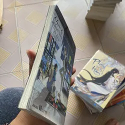 Người lạ bên bờ biển  711989