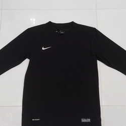 Áo thể thao dài tay nike