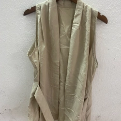 Bộ áo + váy 536900