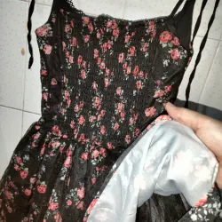 Váy đen hoa hồng ôm body mặc 1 lần miễn phí ship 1025762