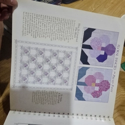 101 full size Quit blocks and borders (bìa cứng, in màu)
150k 501066