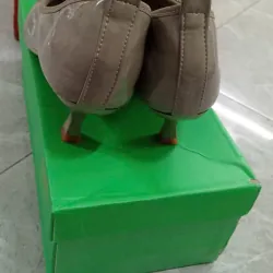 Giày cao gót nữ size 39, màu trà sữa, gót 4cm 722711