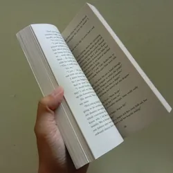 Radio silence, sách ngoại văn tiếng Anh, english book, tiểu thuyết  705971