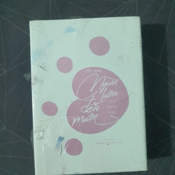 "Gửi Anh, Người Luôn Đến Muộn" (seal) - Lam Bạch Sắc 492922