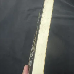 Thiếu nữ đeo hoa tai ngọc trai 1031832