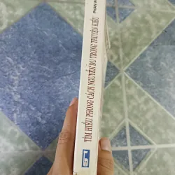 Tìm hiểu phong cách Nguyễn Du trong truyện Kiều - Phan Ngọc 791703