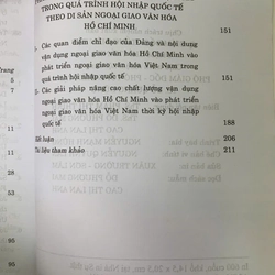 NGOẠI GIAO VĂN HÓA HỒ CHÍ MINH - TS. TRỊNH THANH MAI 530180