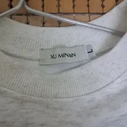 Áo ngắn tay mùa hè nữ form boxy, của brand xu min min, size l, còn mới 1010345