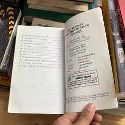 II Sách Tình Yêu: Hãy Để Anh Làm Chiếc Khăn Tay Của Em - 2012 698011