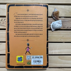 Tiểu thuyết Cô gái mù chữ phá bom nguyên tử - mới 98% 526164